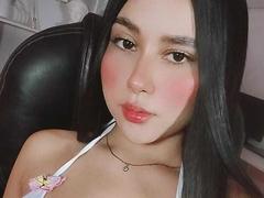KhloeGreen - female with black hair and  small tits webcam at xLoveCam