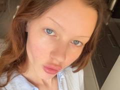 Khloeee from xLoveCam