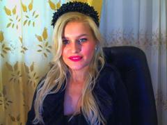 KillerSmilexxx-hot from xLoveCam