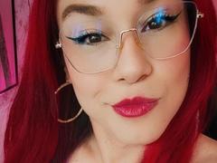 KimBurton - female webcam at xLoveCam
