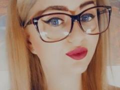 KimKatee - female webcam at xLoveCam