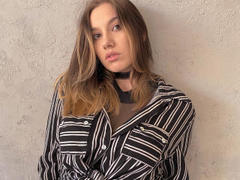 KimShoogar - blond female webcam at LiveJasmin