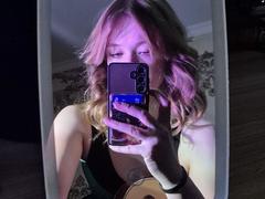 KimbraRenuart from xLoveCam