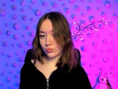 KimiKoshine from xLoveCam