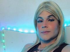 KingKennedyS - shemale with black hair and  big tits webcam at xLoveCam