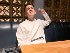 KingThoring - male webcam at xLoveCam