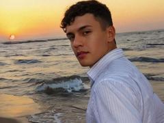 KingThoring - male webcam at xLoveCam