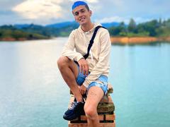 KingThoring - male webcam at xLoveCam