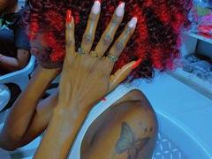 KinkyDivah - female webcam at xLoveCam