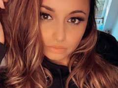 KinkyKylie-hot - female with brown hair webcam at xLoveCam