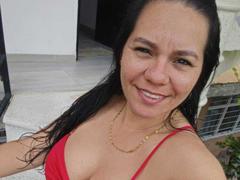 KinkyMaturee - female with black hair webcam at xLoveCam