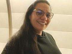 KinkyMaturee - female with black hair webcam at xLoveCam
