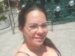 KinkyMaturee - female with black hair webcam at xLoveCam