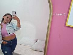 HottieNeedsFun from xLoveCam