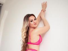 KiraCandy - blond female webcam at xLoveCam