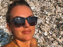 KiraCandy - blond female webcam at xLoveCam