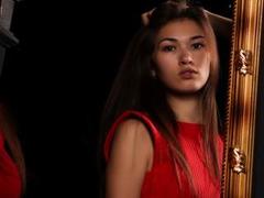 MerryCruze - female with black hair webcam at xLoveCam