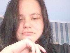 KiraFloress - female with brown hair and  small tits webcam at xLoveCam