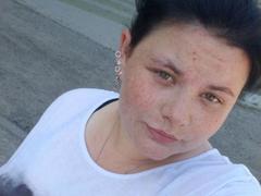 KiraFloress from xLoveCam