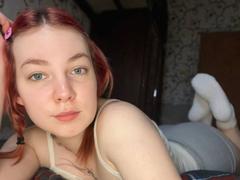 KiraGrande - female with red hair webcam at xLoveCam