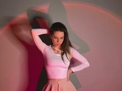 KiraRobberts - female with brown hair webcam at LiveJasmin