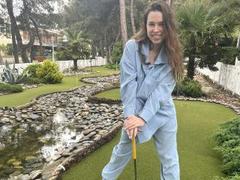 KiraRobberts - female with brown hair webcam at LiveJasmin