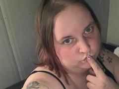 Kiramaus88-hot from xLoveCam