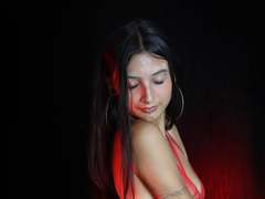 Kiittty69 - female webcam at ImLive