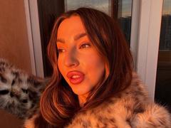 Kitkata from xLoveCam