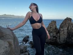 Kitkata - female with  big tits webcam at xLoveCam