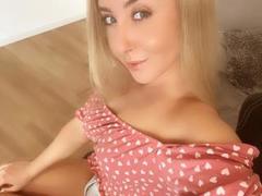 kia-rey-hot - blond female webcam at xLoveCam
