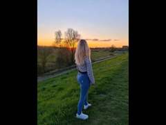 kia-rey-hot - blond female webcam at xLoveCam