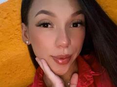 kinkyCharlottee - female with brown hair webcam at xLoveCam