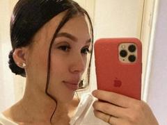 kinkyCharlottee - female with brown hair webcam at xLoveCam