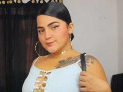 KloeLovee - female webcam at xLoveCam