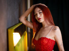 KloeyAdais - female webcam at xLoveCam