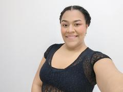 KloheEvans - female with black hair and  big tits webcam at xLoveCam