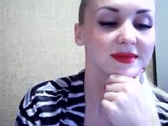 Klubnika - blond female webcam at xLoveCam