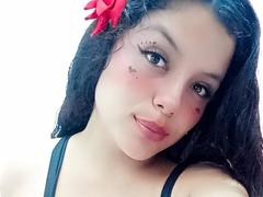 CristySilver - female with black hair webcam at xLoveCam