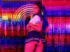 KoralineMiller - female with brown hair webcam at LiveJasmin