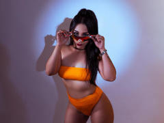 KourtneyBaker - female with black hair and  big tits webcam at LiveJasmin