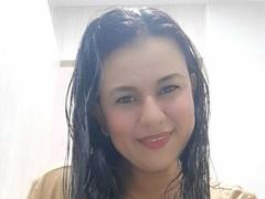 KriissMegan from xLoveCam