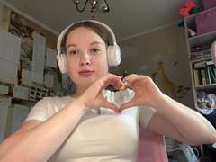 KrisEmpey - female with brown hair and  big tits webcam at xLoveCam