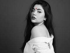 KrishnaHot - female webcam at xLoveCam