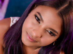 KristalJhonson - female with brown hair and  small tits webcam at xLoveCam