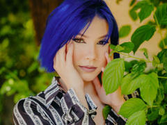 KristalKellie - female with black hair and  big tits webcam at xLoveCam