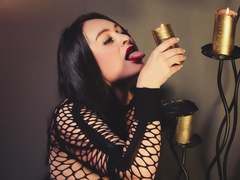 CrhisRouse - female with black hair and  big tits webcam at LiveJasmin