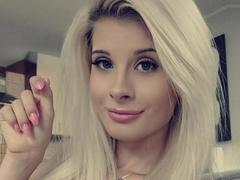 KristineLovely - female webcam at xLoveCam