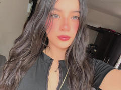 KristtyMore from xLoveCam