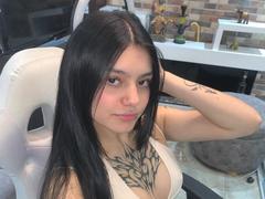 KristyAss - female with black hair webcam at xLoveCam